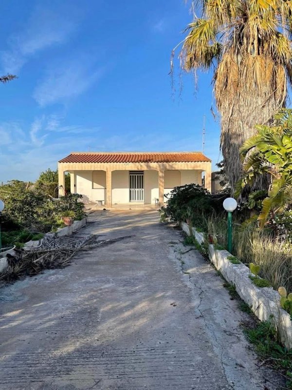 casa indipendente in vendita ad Ispica
