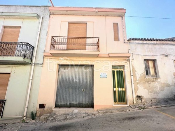 casa indipendente in vendita ad Ispica