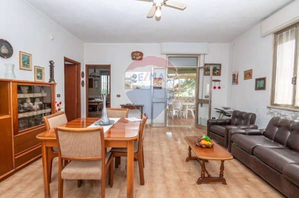 casa indipendente in vendita ad Ispica in zona Santa Maria del Focallo