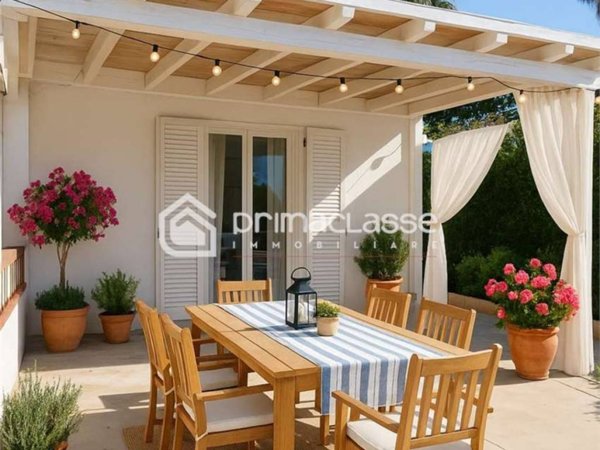 casa indipendente in vendita ad Ispica in zona Santa Maria del Focallo