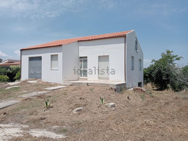 appartamento in vendita ad Ispica in zona Santa Maria del Focallo