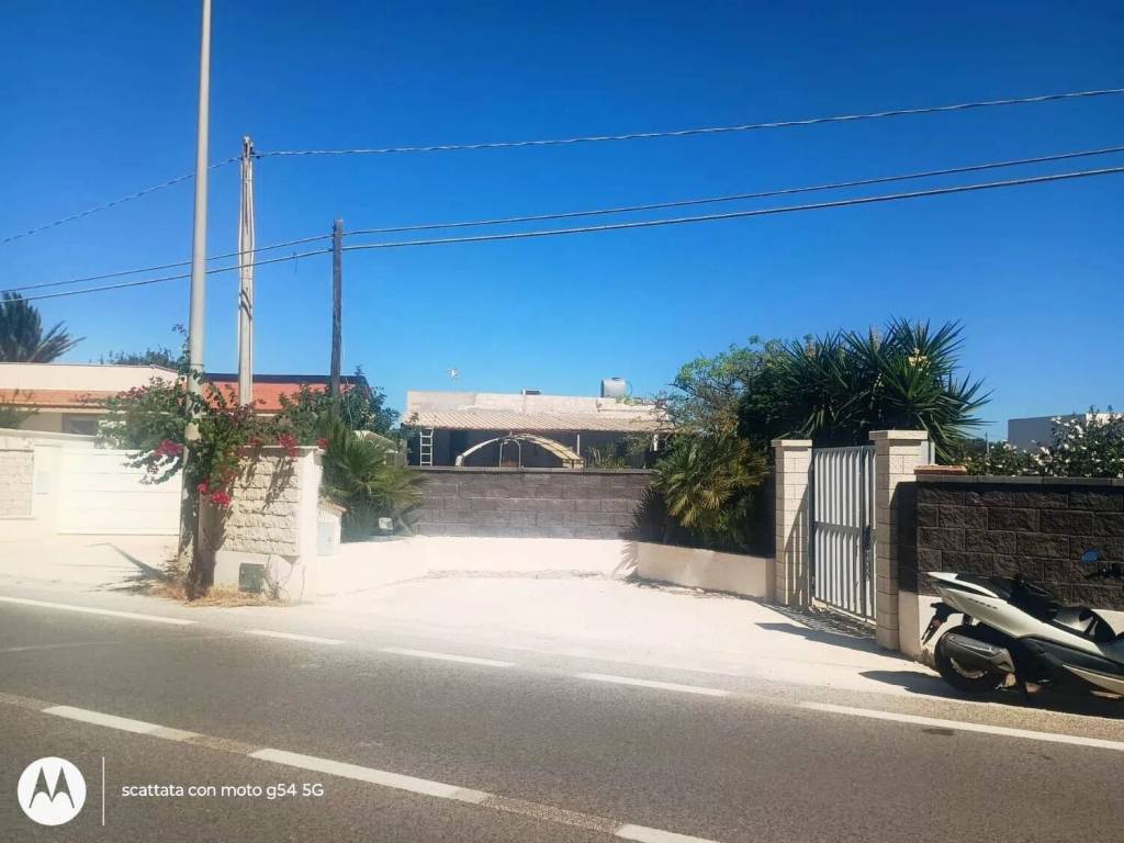 casa indipendente in vendita ad Ispica in zona Santa Maria del Focallo