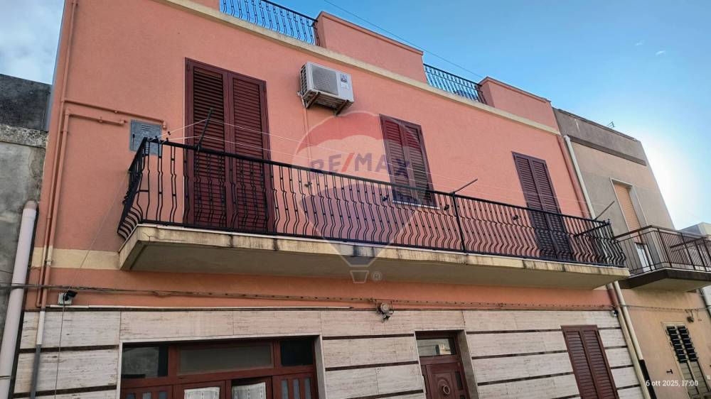 casa indipendente in vendita ad Ispica