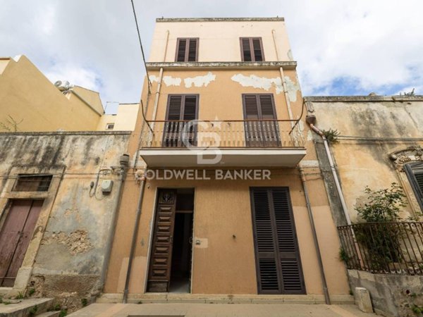 casa indipendente in vendita ad Ispica