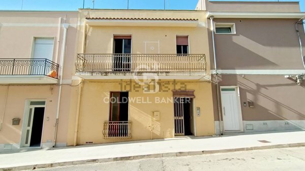 casa indipendente in vendita ad Ispica