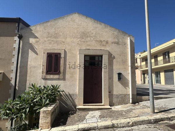 casa indipendente in vendita ad Ispica
