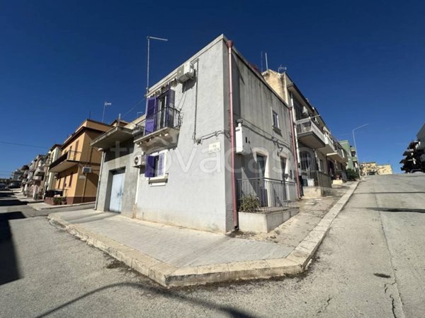 casa indipendente in vendita ad Ispica
