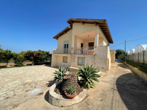 casa indipendente in vendita ad Ispica