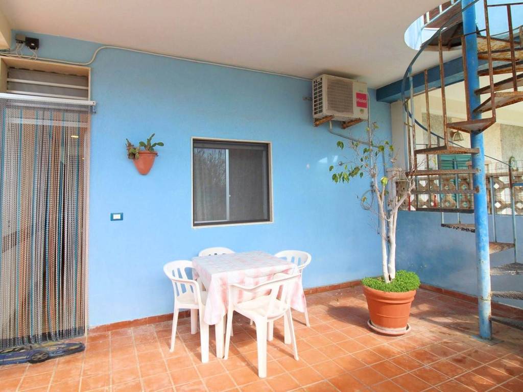 casa indipendente in vendita ad Ispica in zona Santa Maria del Focallo