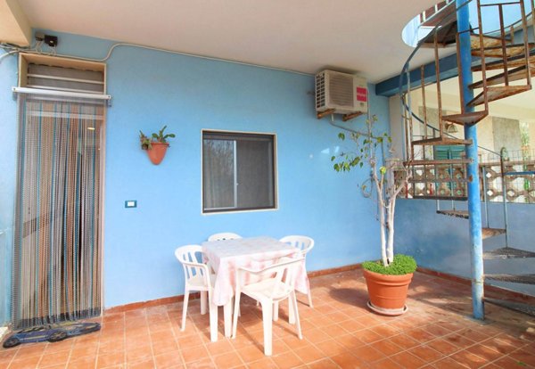 casa indipendente in vendita ad Ispica in zona Santa Maria del Focallo