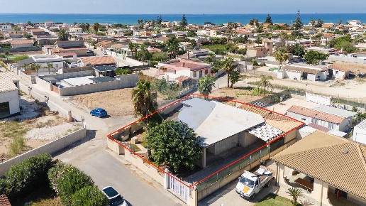 casa indipendente in vendita ad Ispica in zona Santa Maria del Focallo