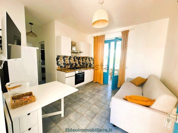 appartamento in vendita ad Ispica in zona Santa Maria del Focallo