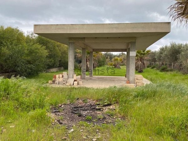 negozio in vendita ad Ispica in zona Marina Marza