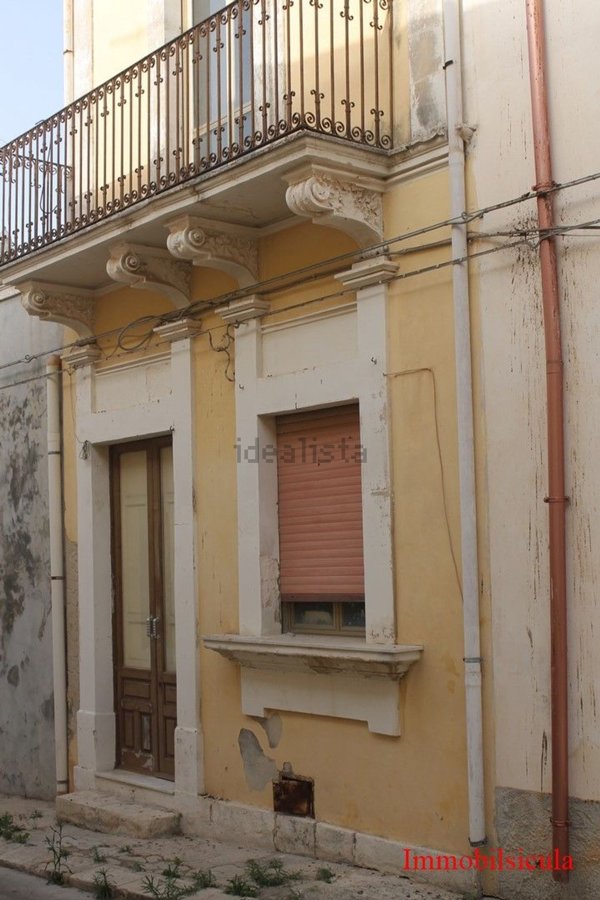 casa indipendente in vendita ad Ispica