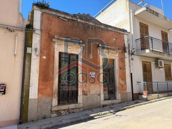 casa indipendente in vendita ad Ispica