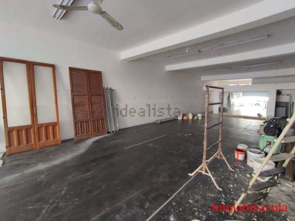 trivano in vendita ad Ispica