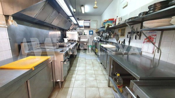 locale commerciale in vendita ad Ispica