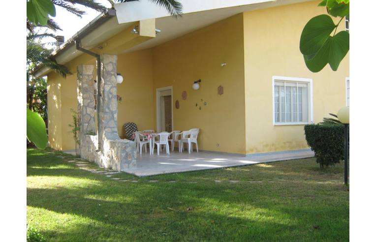 casa indipendente in vendita ad Ispica in zona Santa Maria del Focallo