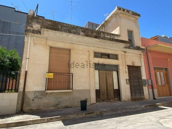 casa indipendente in vendita ad Ispica