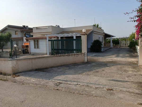 casa indipendente in vendita ad Ispica