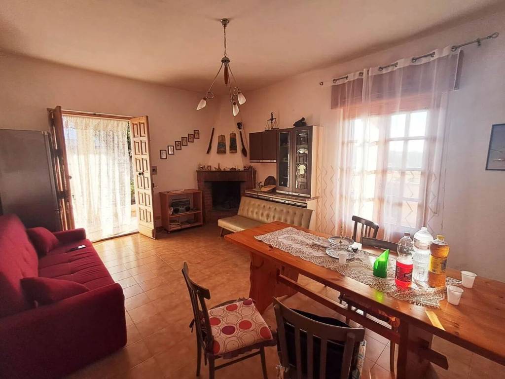 casa indipendente in vendita ad Ispica in zona Santa Maria del Focallo