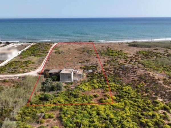 casa indipendente in vendita ad Ispica in zona Santa Maria del Focallo