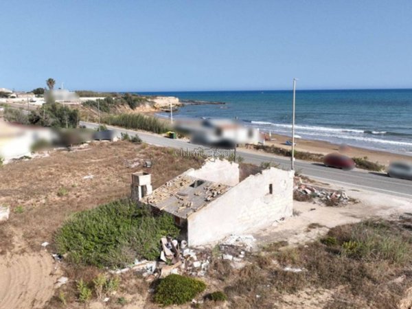 casa indipendente in vendita ad Ispica in zona Santa Maria del Focallo