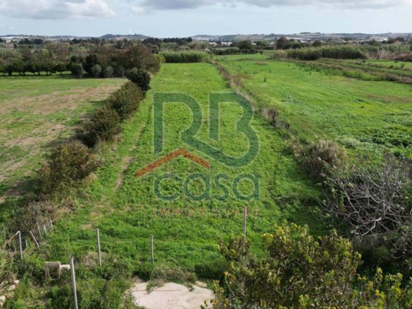 casa indipendente in vendita ad Ispica in zona Santa Maria del Focallo