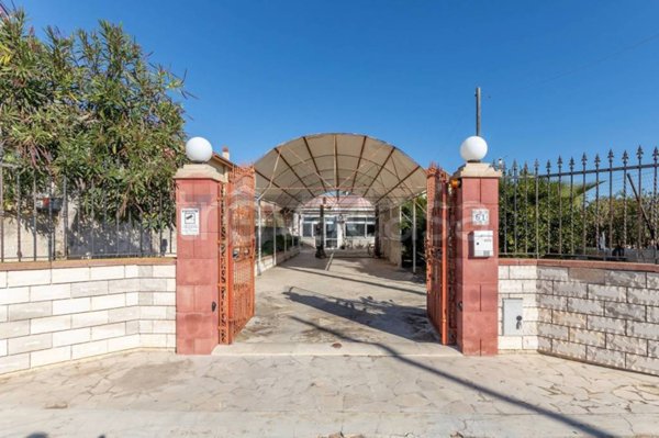 casa indipendente in vendita ad Ispica in zona Santa Maria del Focallo