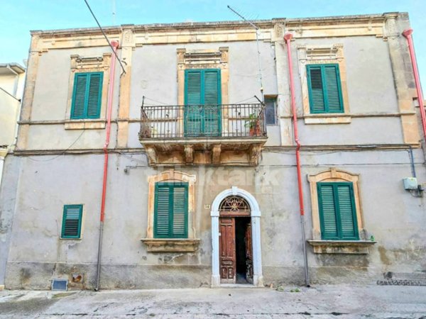 casa indipendente in vendita ad Ispica
