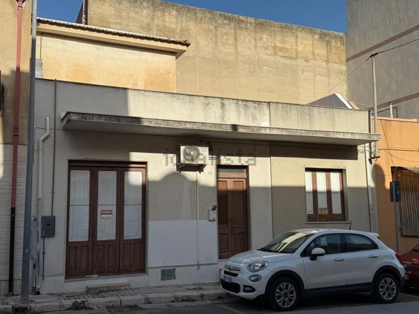 casa indipendente in vendita ad Ispica