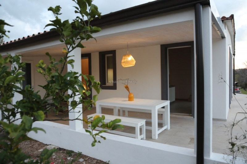 casa indipendente in vendita ad Ispica