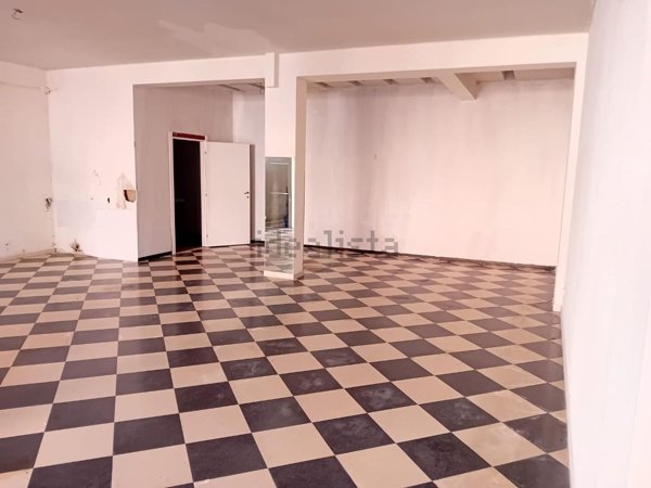 locale commerciale in vendita ad Ispica