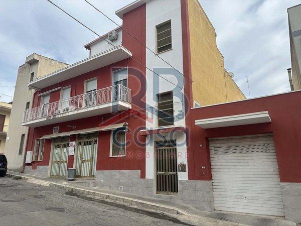 casa indipendente in vendita ad Ispica