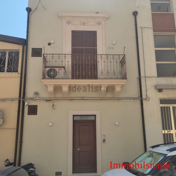 casa indipendente in vendita ad Ispica