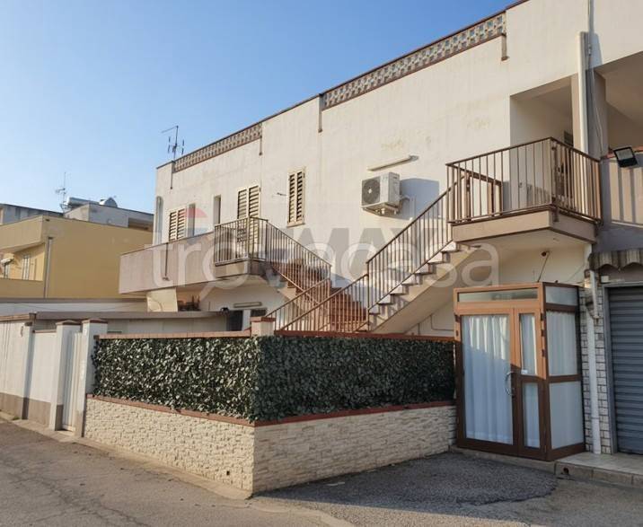 appartamento in vendita ad Ispica in zona Santa Maria del Focallo