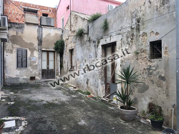 casa indipendente in vendita ad Ispica