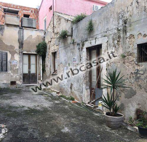 casa indipendente in vendita ad Ispica