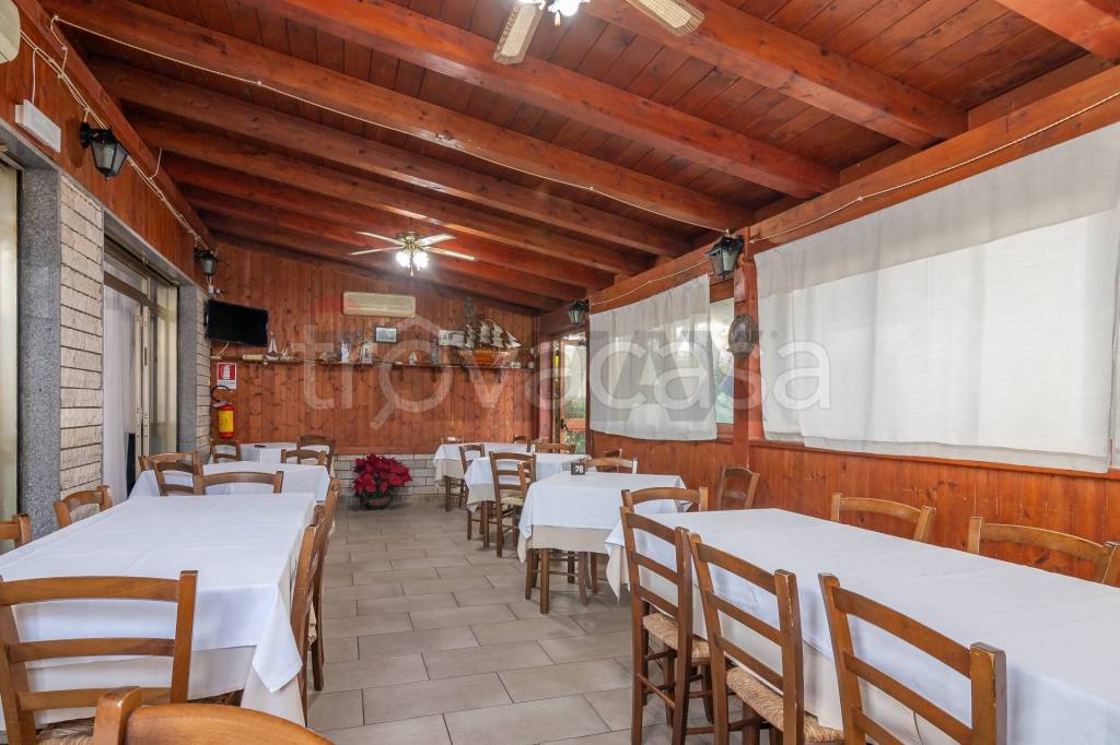 negozio in vendita ad Ispica in zona Santa Maria del Focallo