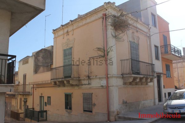 casa indipendente in vendita ad Ispica