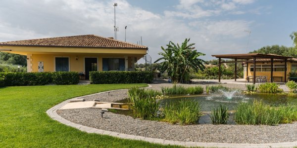 casa indipendente in vendita ad Ispica