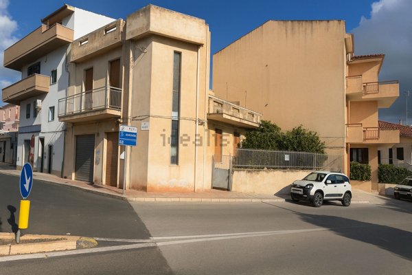 casa indipendente in vendita ad Ispica
