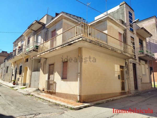 casa indipendente in vendita ad Ispica