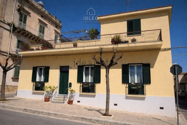 casa indipendente in vendita ad Ispica