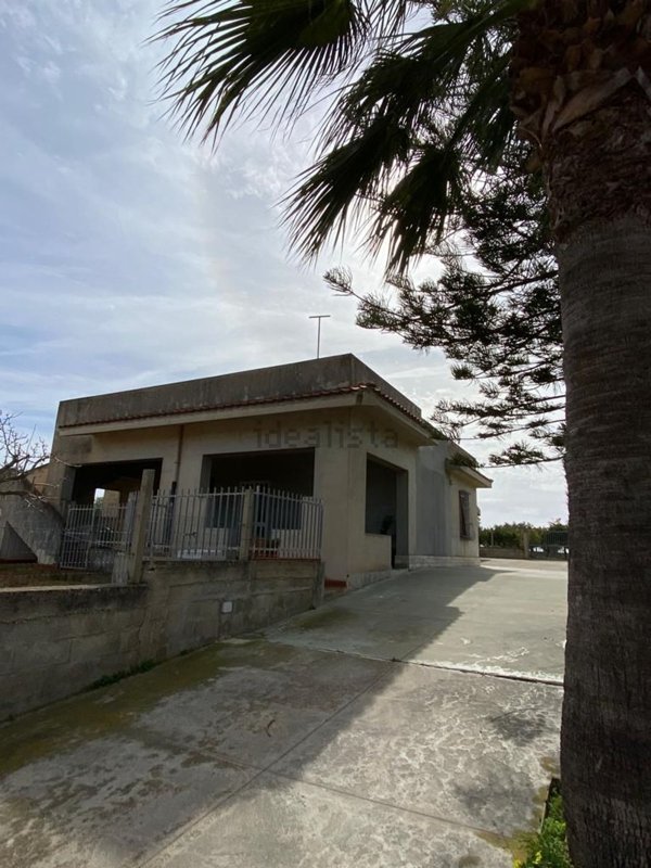 casa indipendente in vendita ad Ispica in zona Marina Marza
