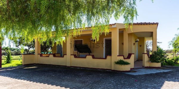 casa indipendente in vendita ad Ispica in zona Santa Maria del Focallo