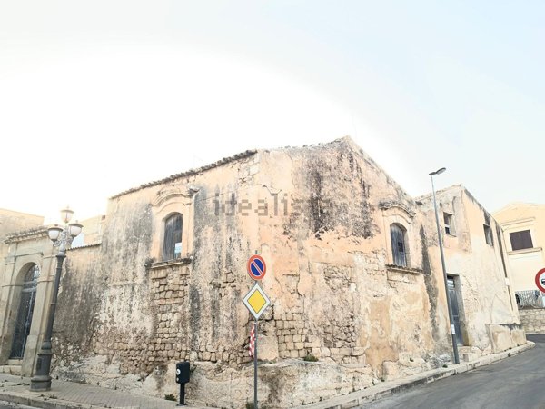 casa indipendente in vendita ad Ispica