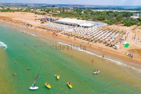 casa indipendente in vendita ad Ispica