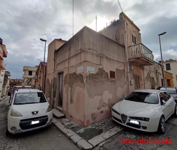 casa indipendente in vendita ad Ispica