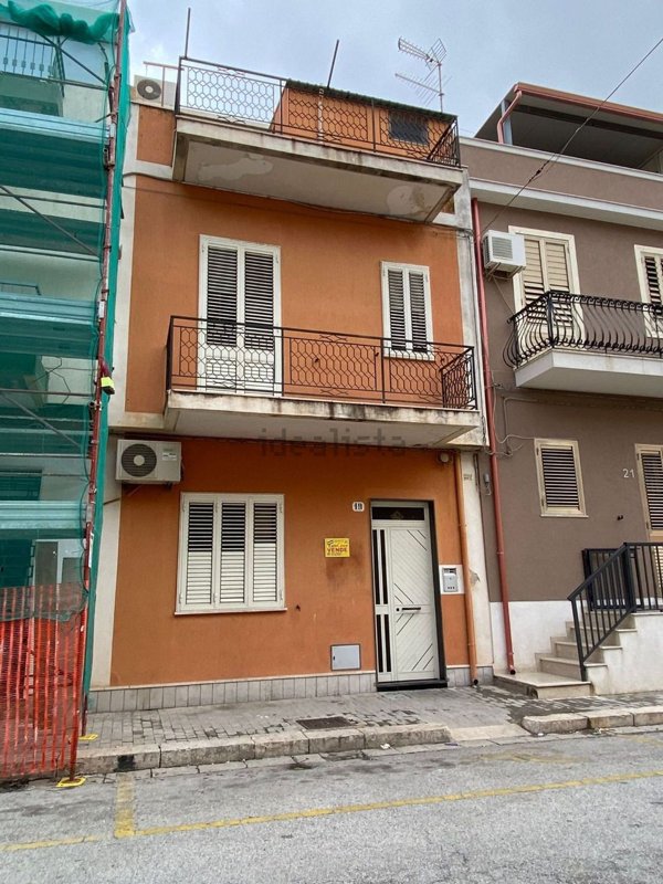 casa indipendente in vendita ad Ispica